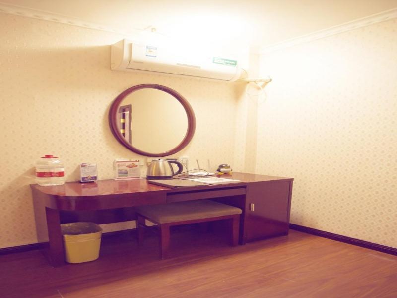 Greentree Inn Shanxi Yan An Luochuan Fuqian Street Express Hotel Eksteriør billede