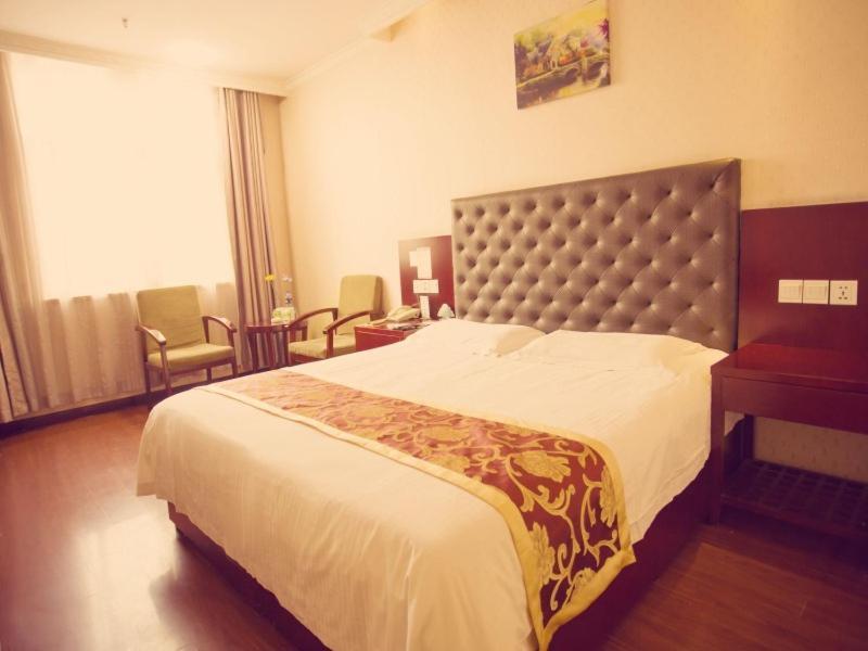 Greentree Inn Shanxi Yan An Luochuan Fuqian Street Express Hotel Eksteriør billede